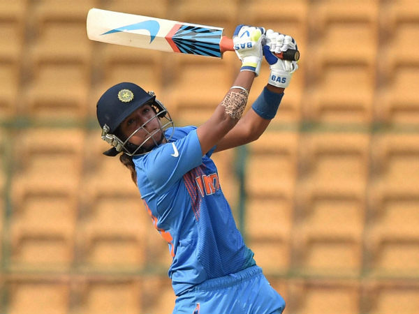 নিজের আইডল