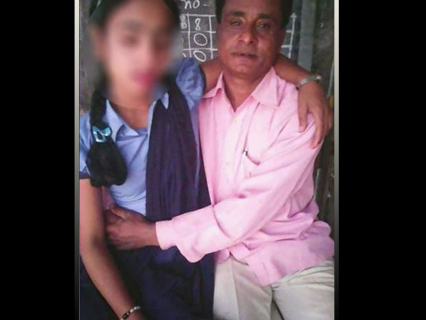 স্যোশাল মিডিয়ায় ছবি পোস্ট স্যোশাল মিডিয়ায় ছবি পোস্ট