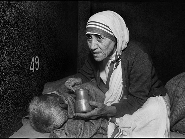 গরিব-অসহায়ের সেবা 