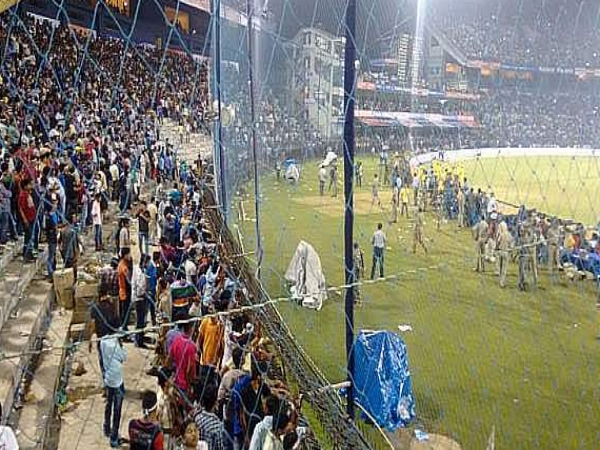রবিবার শ্রীলঙ্কার ক্যান্ডির ছবি