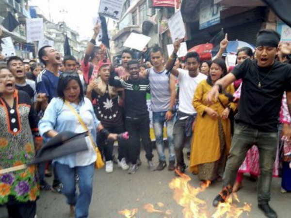 আন্দোলনের পাহাড়ে বেহাল অবস্থা