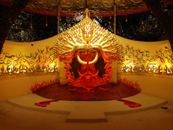 কলকাতার কোথায় কেমন থিম পুজো, দেখে নিন একনজরে কলকাতার কোথায় কেমন থিম পুজো, দেখে নিন একনজরে