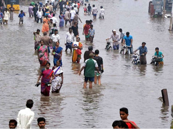ইটাহারে বন্যা দুর্গতদের কাছে এই কারণে ত্রাণ পৌঁছানো যাচ্ছে না, বাড়ছে ক্ষোভ