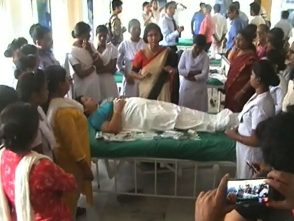 বিনামূল্যে ভিডিওকলের মাধ্য়মে চিকিৎসা পরিষেবা এইসব এলাকায় 