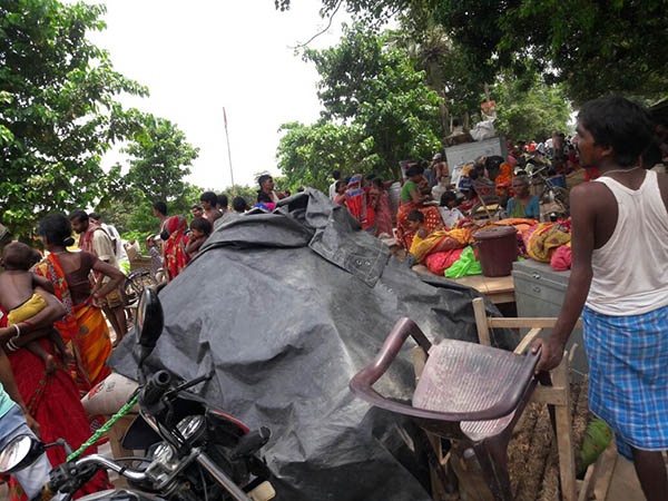 বানভাসী বালুরঘাট, জটিল দক্ষিণ দিনাজপুরের বন্যা পরিস্থিতি 