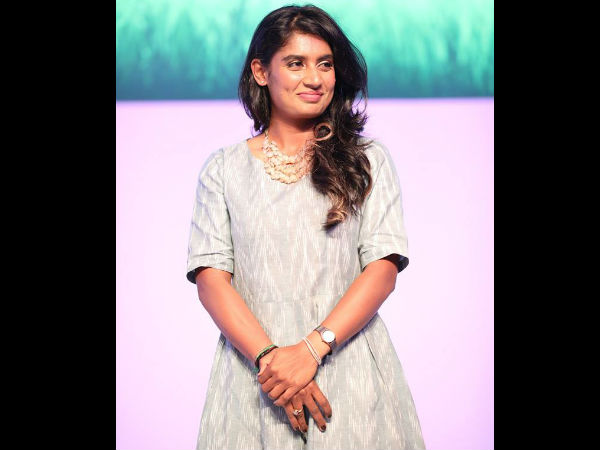 মহিলা ক্রিকেটের উন্নতিতে মিতালির দাওয়াই মহিলা ক্রিকেটের উন্নতিতে মিতালির দাওয়াই