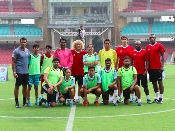 ছিল বলিউডি যোগও ছিল বলিউডি যোগও