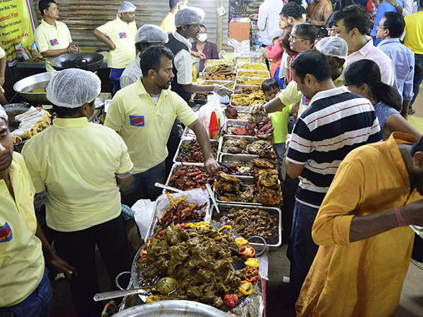 ওয়ান ইন্ডিয়া বাংলা-- এবারের পুজোয় কোথায় কোথায় এই স্টল করা হবে ? ওয়ান ইন্ডিয়া বাংলা-- এবারের পুজোয় কোথায় কোথায় এই স্টল করা হবে ?