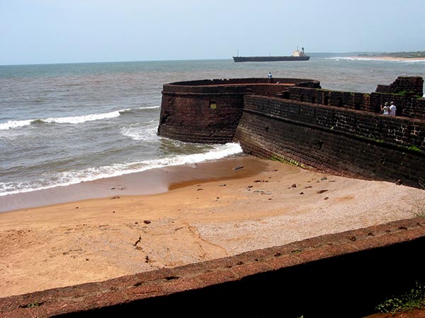 আগুয়াডা ফোর্ট