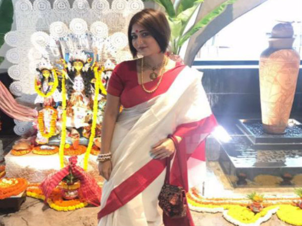 ট্র্যাডিশনাল স্বস্তিকা ট্র্যাডিশনাল স্বস্তিকা