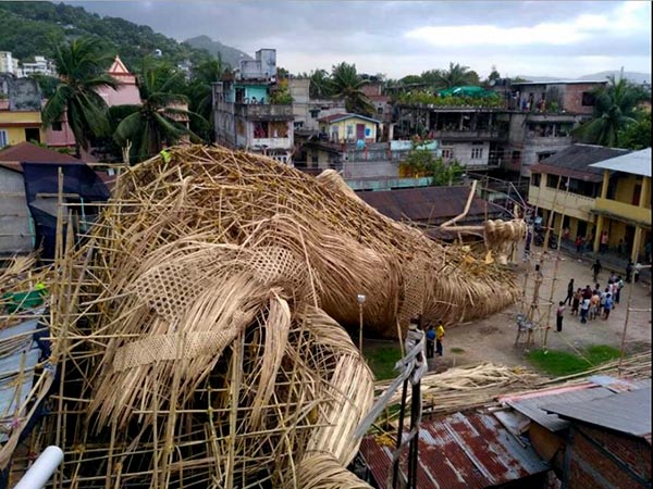 বড়দুর্গা বানিয়ে দেশপ্রিয় পার্ককে চ্যালেঞ্জ জানাচ্ছিল গুয়াহাটি, ঘটে গেল এই ঘটনা