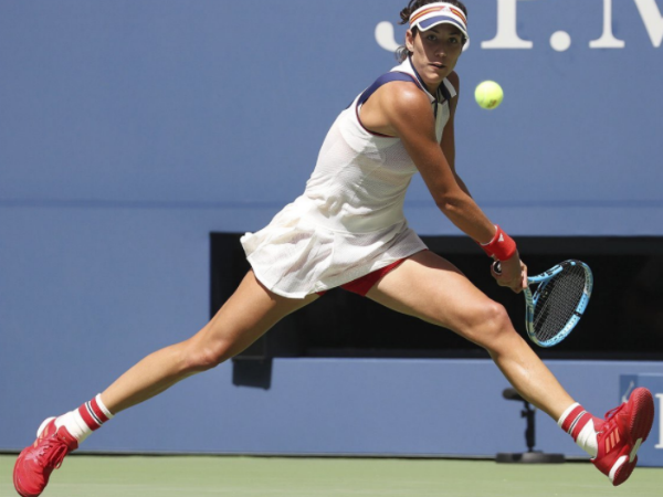 লড়ে জিতলেন ফেডেরার, নাদাল, নতুন নজির সুইস তারকার লড়ে জিতলেন ফেডেরার, নাদাল, নতুন নজির সুইস তারকার