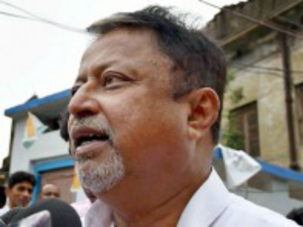 বোধনের আগেই বিসর্জন! কোন পরিস্থিতিতে বিদায়-বাদ্য বাজালেন মুকুল রায় বোধনের আগেই বিসর্জন! কোন পরিস্থিতিতে বিদায়-বাদ্য বাজালেন মুকুল রায়