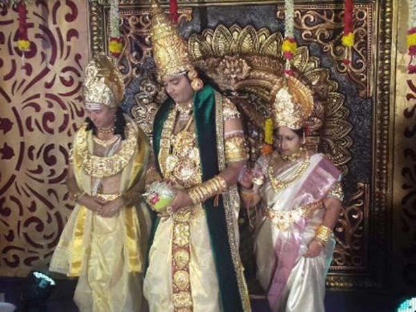 অভিনব থিম অভিনব থিম