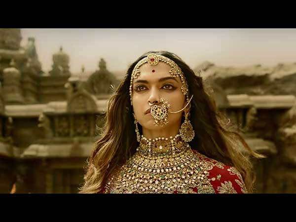 ১৬০ কোটি টকার গয়না ১৬০ কোটি টকার গয়না