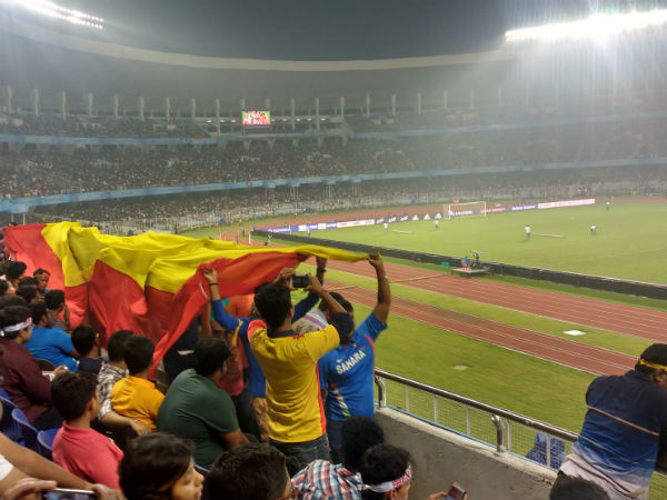 পুলিশ দাদাদের প্রতি আবেদন