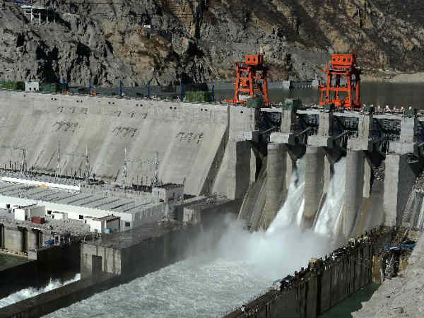 শিজিয়াংয়ে জল চাইছে চিন শিজিয়াংয়ে জল চাইছে চিন