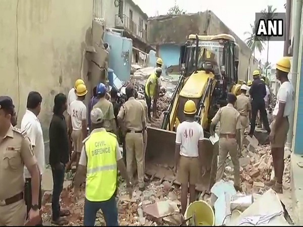 বেঙ্গালুরুতে বহুতল ধসে মৃত কমপক্ষে ৬, সিলিন্ডার বিস্ফোরণের জেরেই ধসল তিনতলা বাড়ি