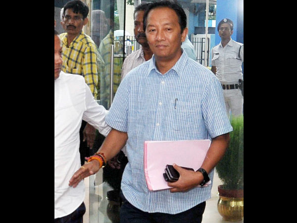 বিনয় তামাংয়ের হুঁশিয়ারি বিনয় তামাংয়ের হুঁশিয়ারি