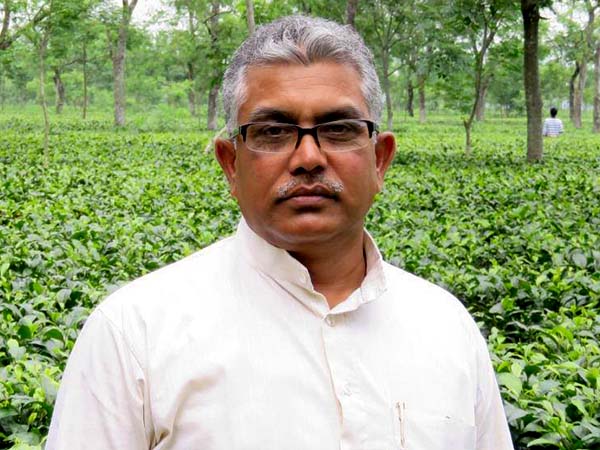 হঠাৎ ফোনে সিকিমে গুরুংয়ের সঙ্গে বৈঠকের সম্ভাবনা, ‘নজরবন্দি’ দিলীপ ঘোষ হঠাৎ ফোনে সিকিমে গুরুংয়ের সঙ্গে বৈঠকের সম্ভাবনা, ‘নজরবন্দি’ দিলীপ ঘোষ