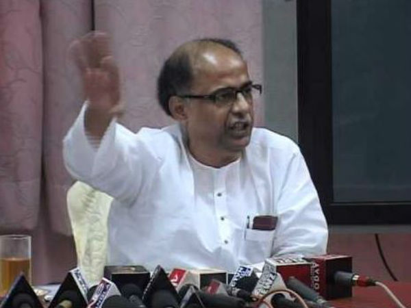 বাড়ছে দূরত্ব, চরম সুবিধাবাদী দল কংগ্রেস, বললেন সিপিএম নেতা গৌতম দেব বাড়ছে দূরত্ব, চরম সুবিধাবাদী দল কংগ্রেস, বললেন সিপিএম নেতা গৌতম দেব