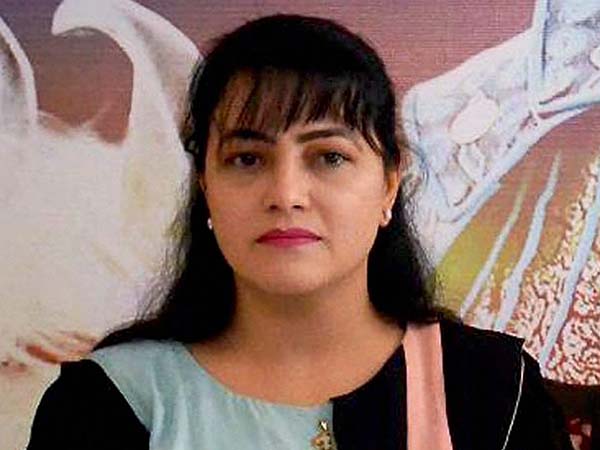  হানিপ্রীতকে নিয়ে পুলিশের এই ব্যবস্থা জানলে চমকে যাবেন