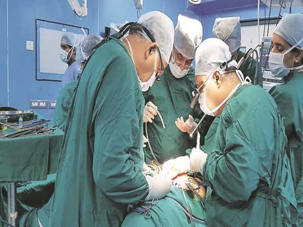 চিকিৎসার খরচ কমাতে চায় ভারত, কড়া বিরোধিতায় আমেরিকা