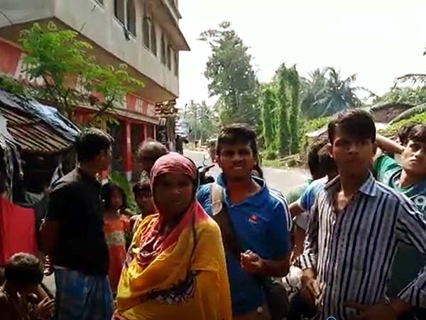 কালীপুজোর রাতে সপ্তম শ্রেণির ছাত্রীকে গণধর্ষণ, উত্তাল ডায়মন্ড হারবার, দেখুন ভিডিও 