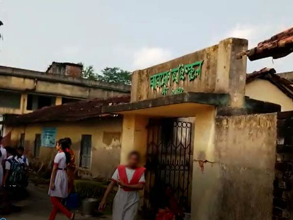 কালীপুজোর রাতে সপ্তম শ্রেণির ছাত্রীকে গণধর্ষণ, উত্তাল ডায়মন্ড হারবার, দেখুন ভিডিও 