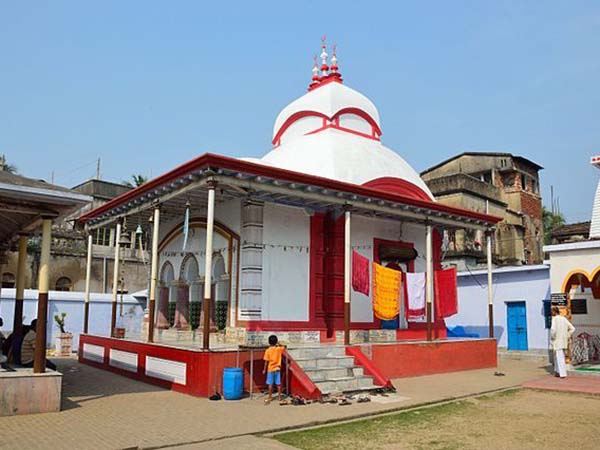 অদ্ভুত মিল দুই চণ্ডীতলার, মেলাইচণ্ডী-মাকড়চণ্ডী মন্দির ঘিরে কালী আরাধনায় মাতে ভক্তকুল