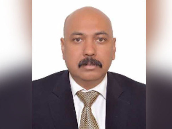 সারদা কেলেঙ্কারির তদন্ত করে সিবিআইয়ে অন্যতম শীর্ষপদে সারদা কেলেঙ্কারির তদন্ত করে সিবিআইয়ে অন্যতম শীর্ষপদে