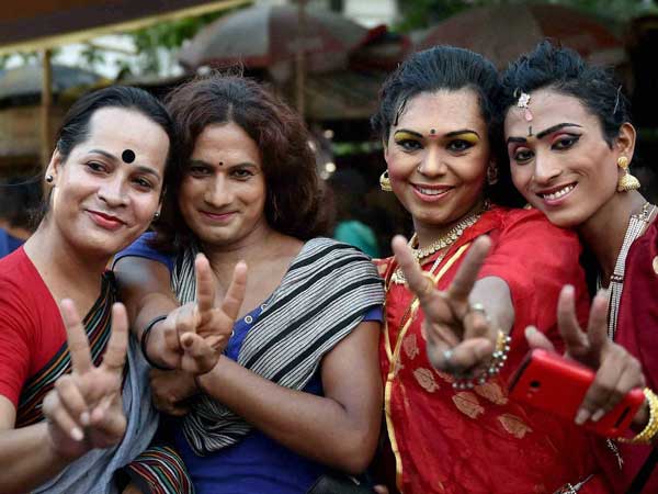 ট্রান্সজেন্ডারদের জন্য অভিনব নিয়ম আনছে ভারতীয় রেল ট্রান্সজেন্ডারদের জন্য অভিনব নিয়ম আনছে ভারতীয় রেল