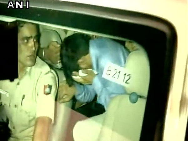 বর্ণিকা কুণ্ডকে নিগ্রহের ঘটনায় বিকাশের বিরুদ্ধে চার্জশিট বর্ণিকা কুণ্ডকে নিগ্রহের ঘটনায় বিকাশের বিরুদ্ধে চার্জশিট