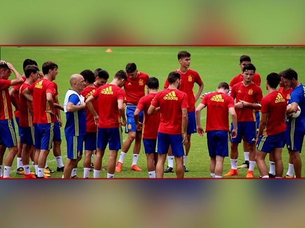 স্প্যানিশ আর্মাডাকে উড়িয়ে দিয়ে সাম্বা বাহিনীর জয় স্প্যানিশ আর্মাডাকে উড়িয়ে দিয়ে সাম্বা বাহিনীর জয়