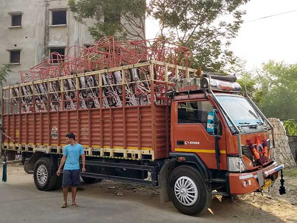 দেখুন ভিডিও