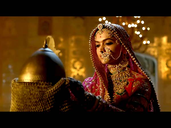 হিরামন ব্যাক্ত করে পদ্মিনীর রূপ 