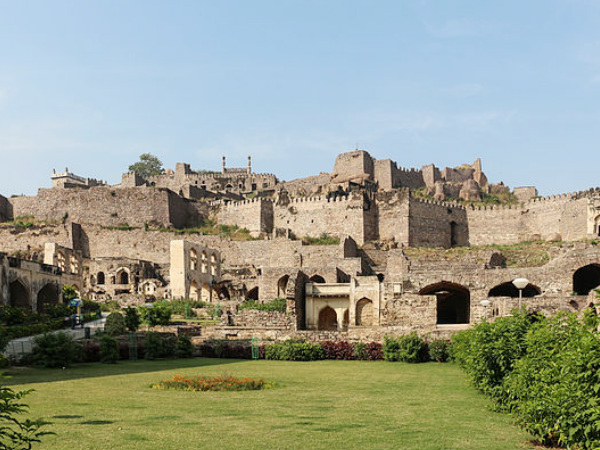 গোলকোন্ডা ঘুরে দেখার কথা 