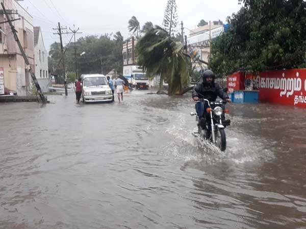 আগামী ২৪ ঘণ্টায় প্রবল বৃষ্টিপাত 