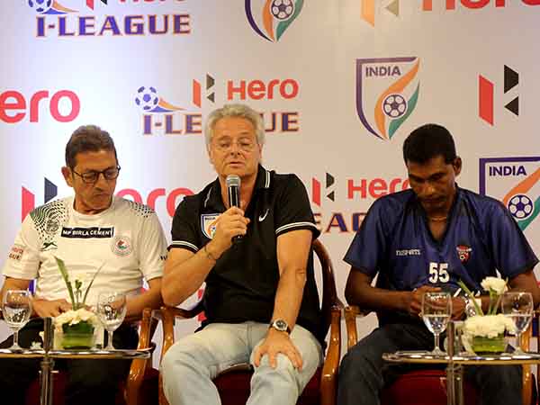 আইলিগের কার্টেন রেজার, কোচ, অধিনায়কদের হাজিরায় থাকল শুধু ফুটবল আইলিগের কার্টেন রেজার, কোচ, অধিনায়কদের হাজিরায় থাকল শুধু ফুটবল