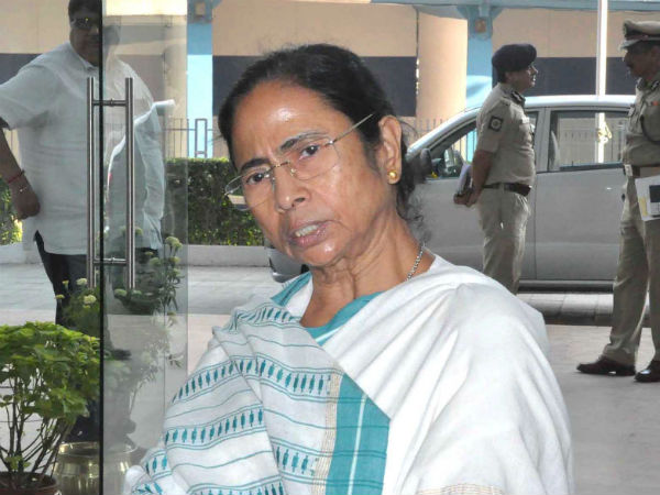 সরকারি কর্মচারীদের ছুটি ঘোষণা মমতার, বিধানসভাও মুলতবির আর্জি প্রিয়-র প্রয়াণে সরকারি কর্মচারীদের ছুটি ঘোষণা মমতার, বিধানসভাও মুলতবির আর্জি প্রিয়-র প্রয়াণে