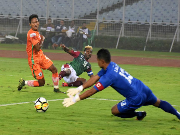 সনি -ক্রোমাতেও রক্ষা হল না, ফের আটকে গেল মোহনবাগান সনি -ক্রোমাতেও রক্ষা হল না, ফের আটকে গেল মোহনবাগান