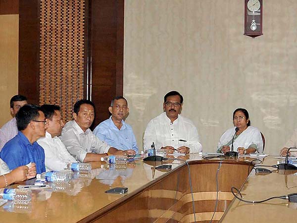 নয়া স্ট্র্যাটেজিতেই কিস্তিমাত মমতার