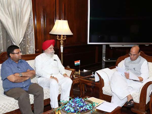 মমতার কাছে হেরে কেন্দ্রের শরণাপন্ন