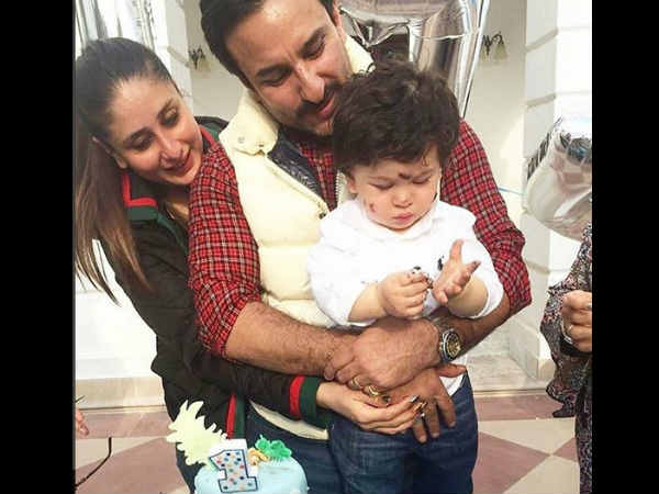 কেক কাটার মুহুর্ত 