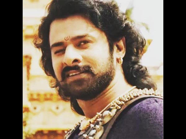 প্রভাসের প্রেম ঘিরে জল্পনা 