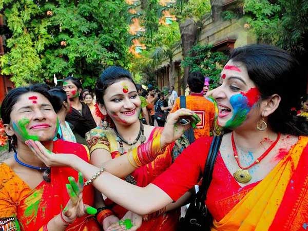 দোল উৎসব 