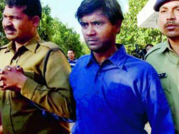 ফেসবুকে রূপকথার সাম্রাজ্য গড়েছিল উদয়ন ফেসবুকে রূপকথার সাম্রাজ্য গড়েছিল উদয়ন