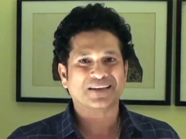 মাস্টার স্ট্রোক! রাজ্যসভায় যে বক্তব্য রাখতে পারেননি তা এভাবে বললেন মাস্টার ব্লাস্টার মাস্টার স্ট্রোক! রাজ্যসভায় যে বক্তব্য রাখতে পারেননি তা এভাবে বললেন মাস্টার ব্লাস্টার
