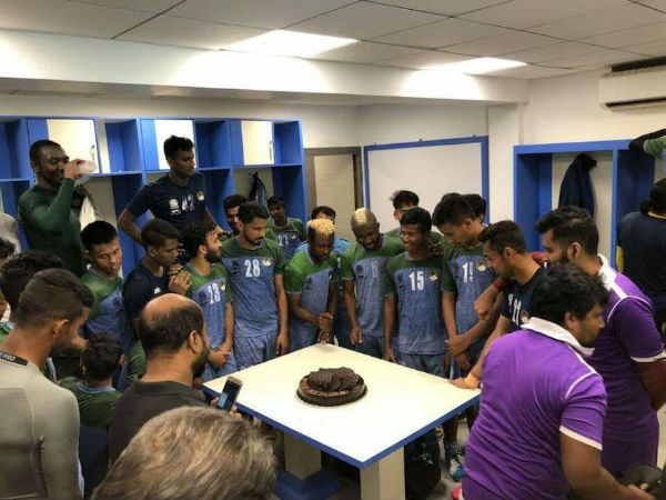 চোটের বাজারেও বাগান শিবির মজে দুই কোচের জন্মদিনে 