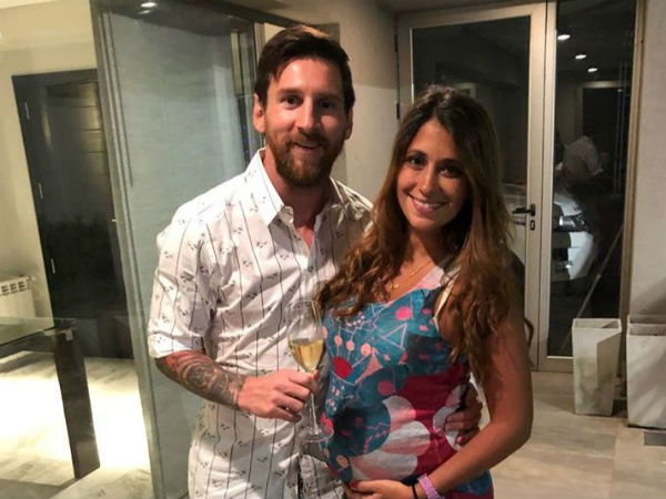 আন্তোনেলার সঙ্গে লিও মেসি